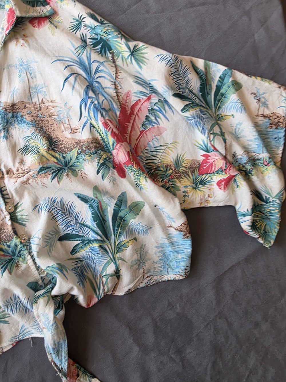 C&C California Tropical Tie-Front Blouse in Cream with Teal & Coral Print - Picture 4 of 5